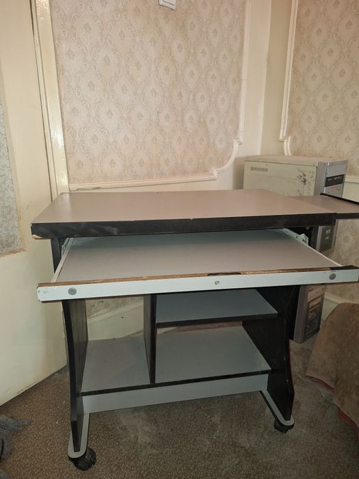 Столик для компьютера