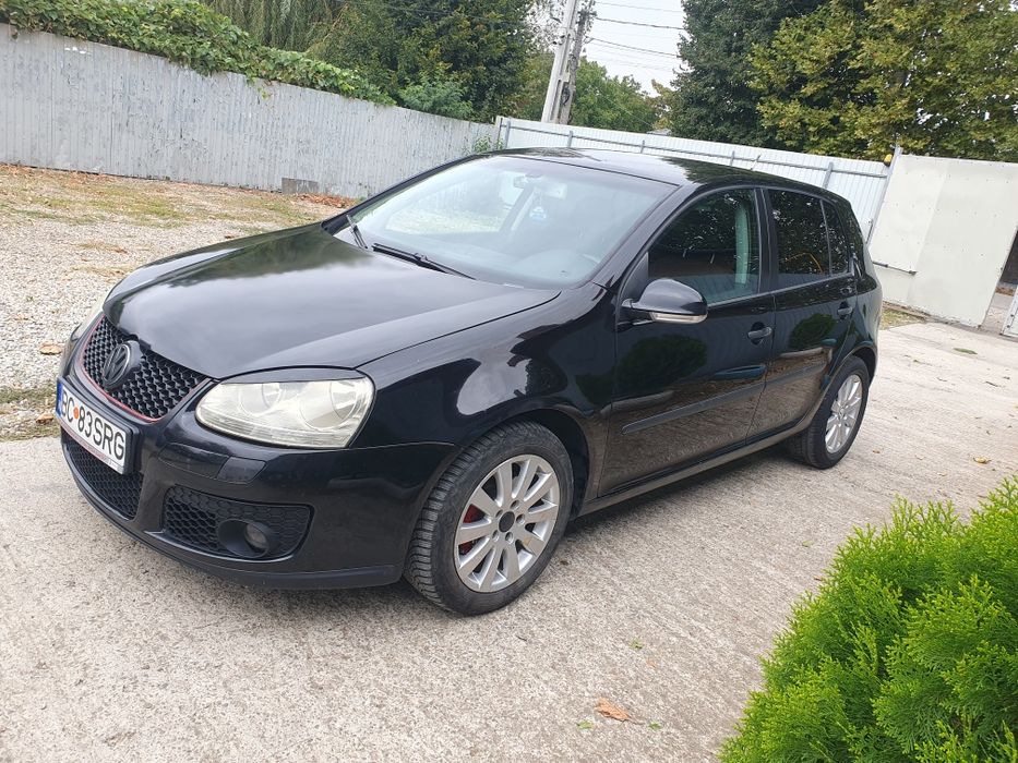 Vând       Golf 5
