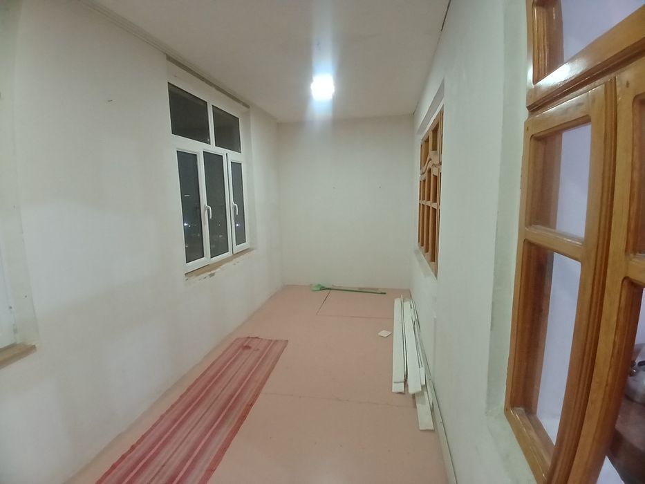 Kivartira bor 4 honali 1 honasiga yaxshi qizlarni olamiz maksim gorki