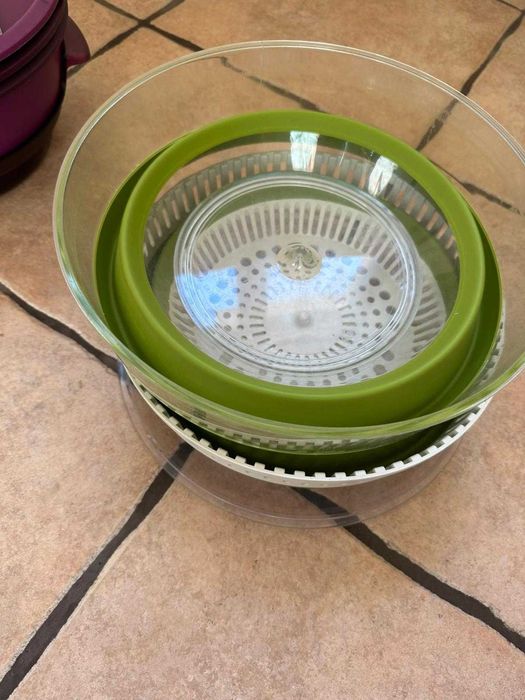 Recipient pentru spălat salata Tupperware Microgourmet