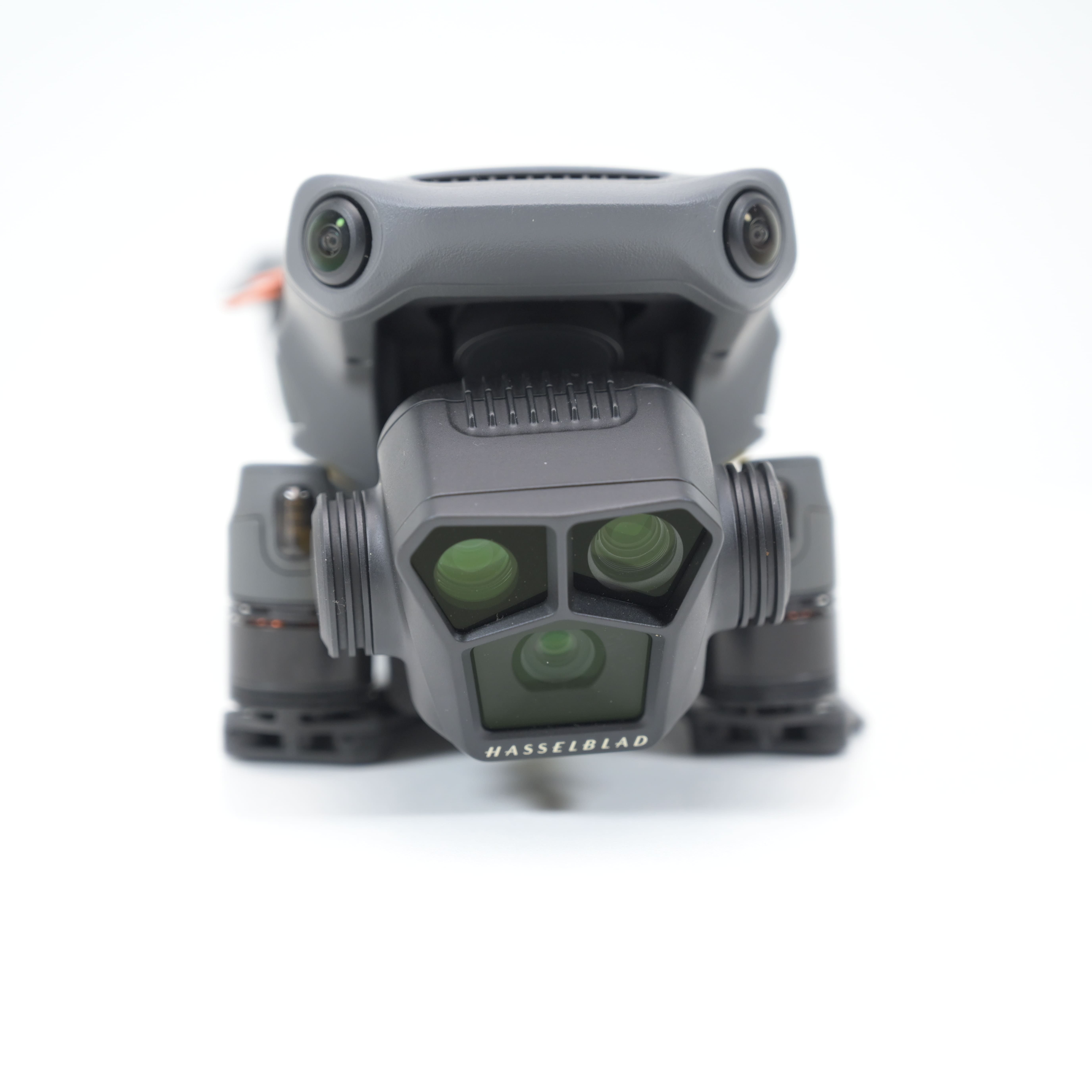 Drona Dji Mavic 3 Pro - BSGmag