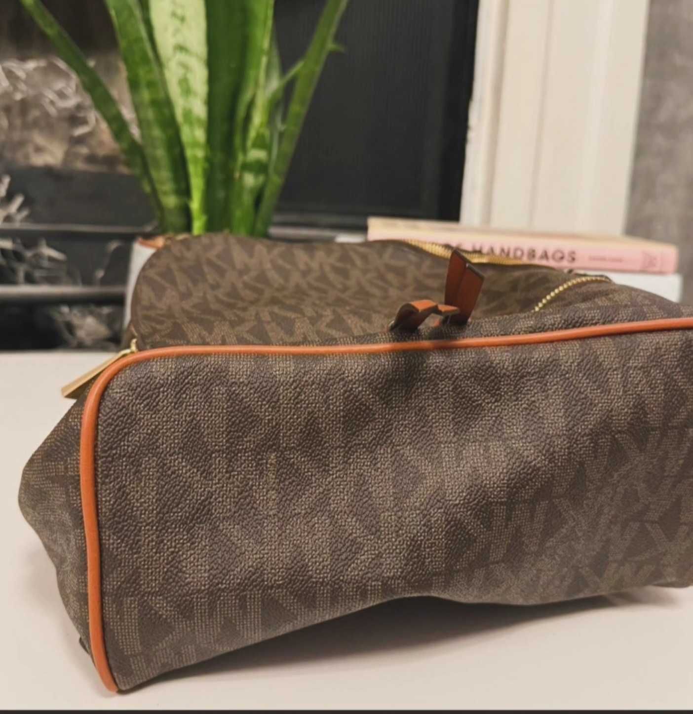 Дамска раница Michael Kors