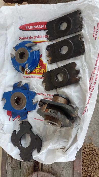 Freze de lemn și capuri de rindeluit