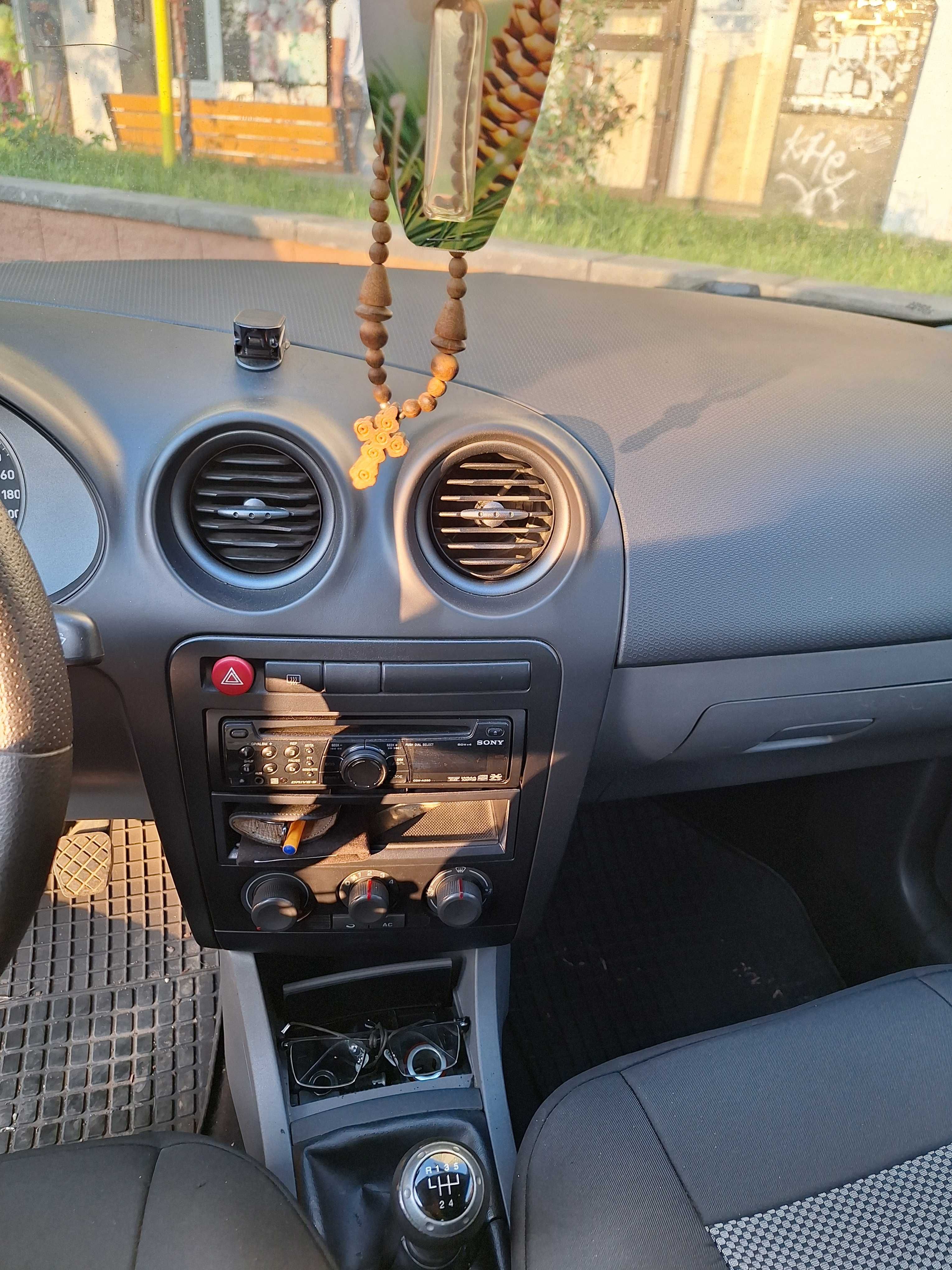 Seat Ibiza 2008, motor 1.2 benzina, 110.000 km, primul proprietar