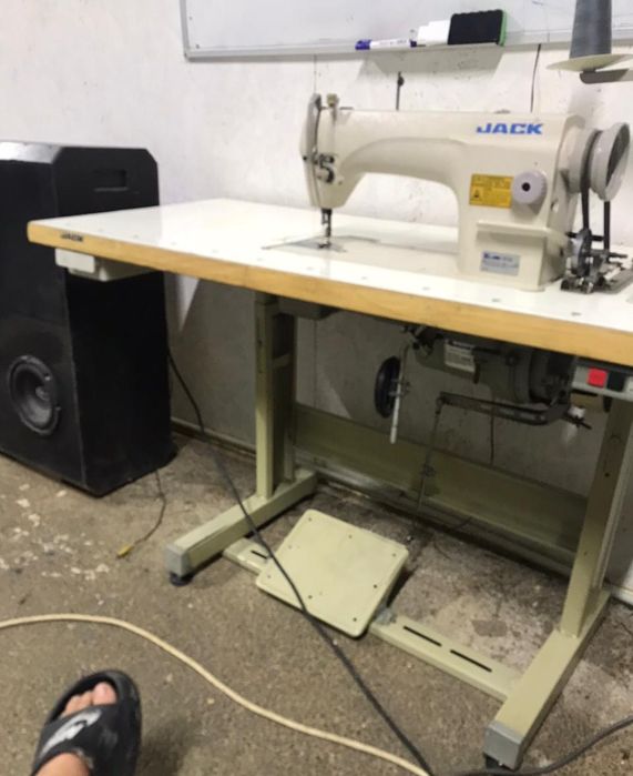 Швейная машинка промышленная