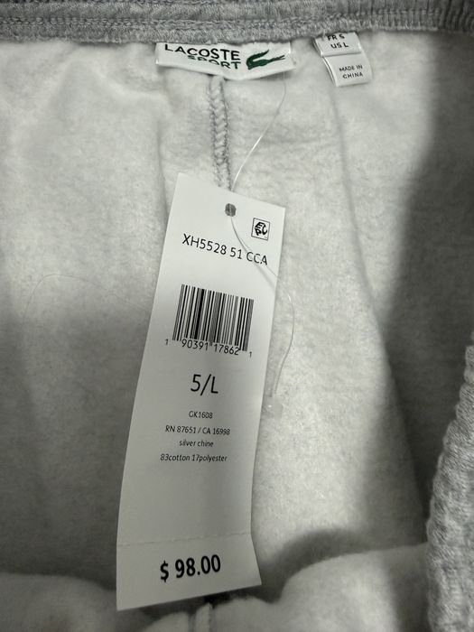 Vand pantaloni lacoste originali marimea L