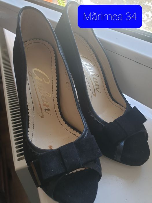 Pantofi de piele  superbi