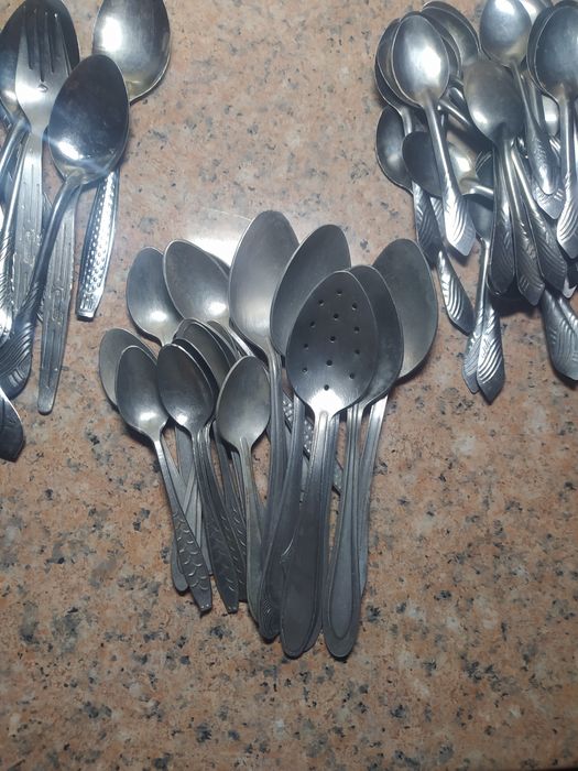 Продам столовые приборы