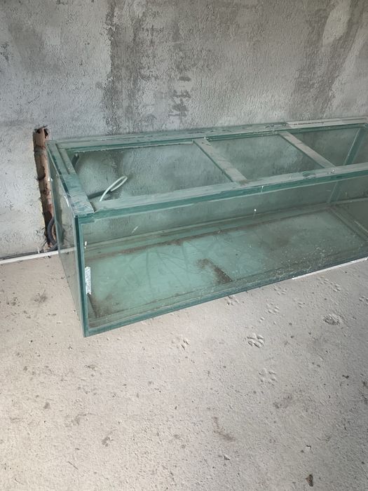 Acvariu pești capacitatea 500L