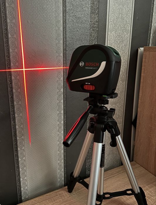 Лазерен нивелир BOSCH UniversalLevel 2 Set