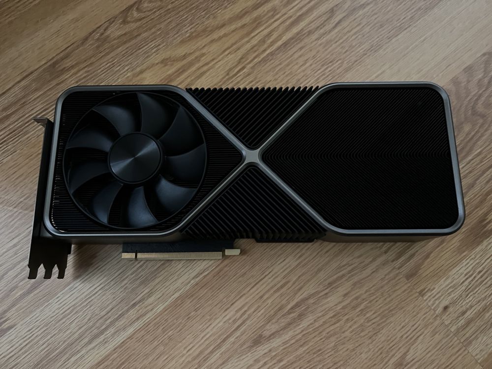 Nvidia GE force RtX 3090,funders Edition 24G