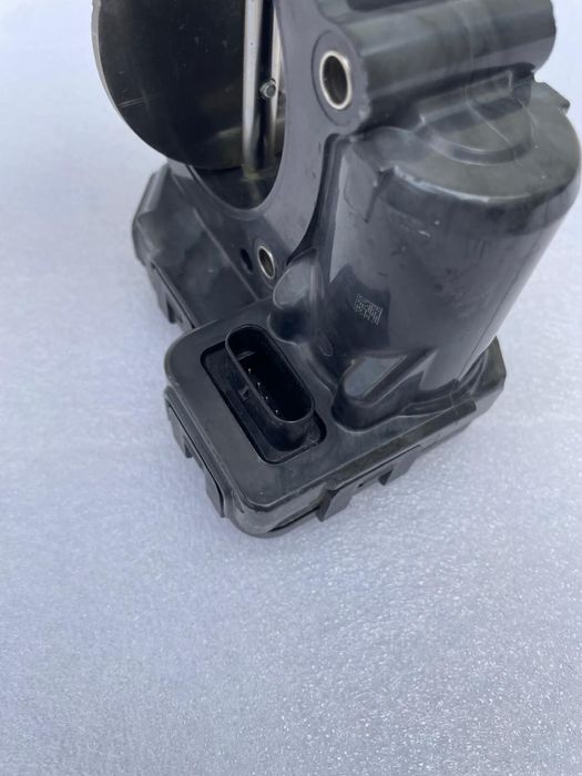 Clapetă accelerație originală Mercedes-Benz – Cod A6510900470 – Nouă