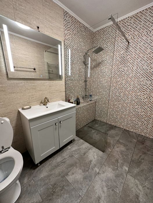 Închiriez Apartament in Floresti pe strada Eroilor
