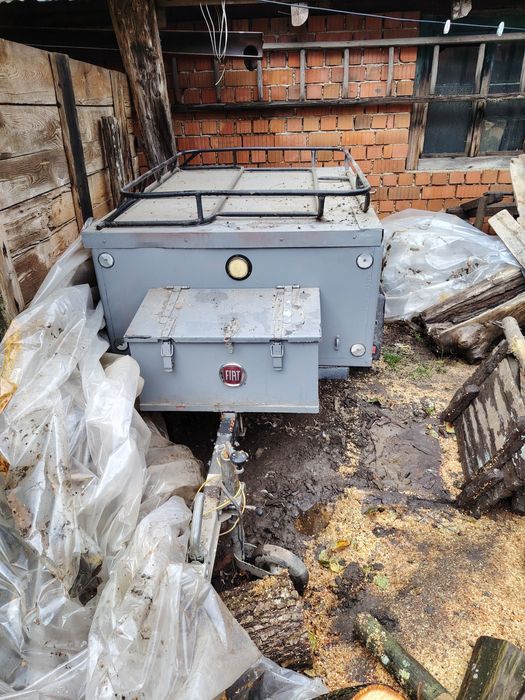 Remorcă pentru masina