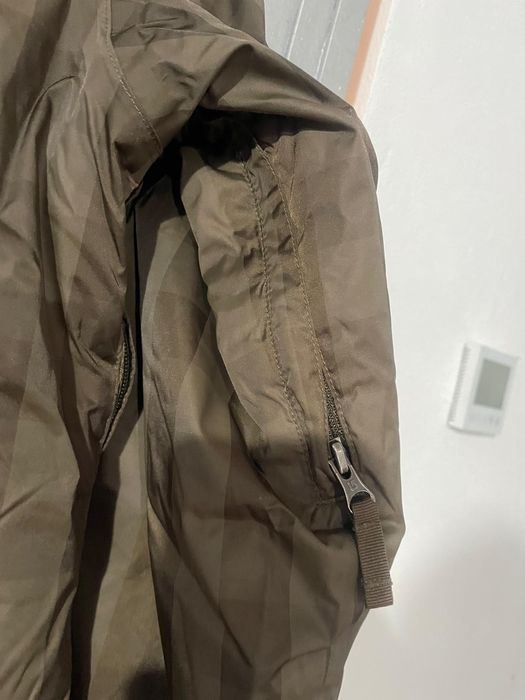 Geaca Burton marimea L cu interior blana
