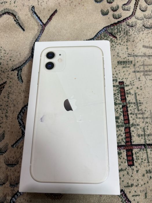 Продам Айфон 11 в отличном состоянии.