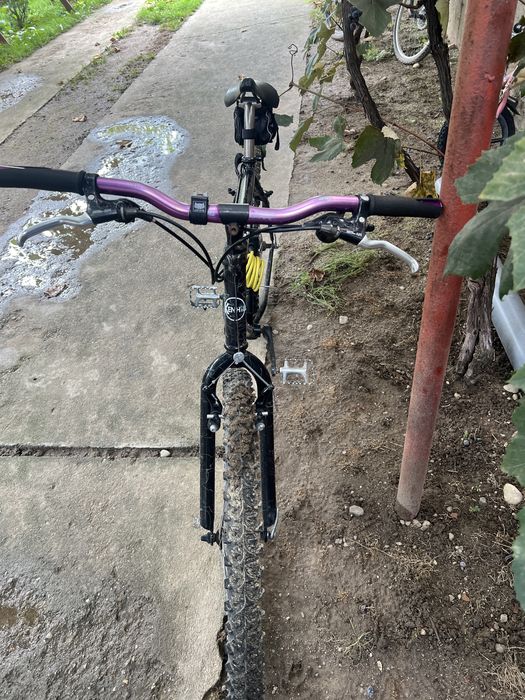 Vand bicicleta marimea m
