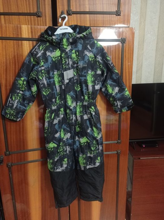 Продам зимний комбинезон