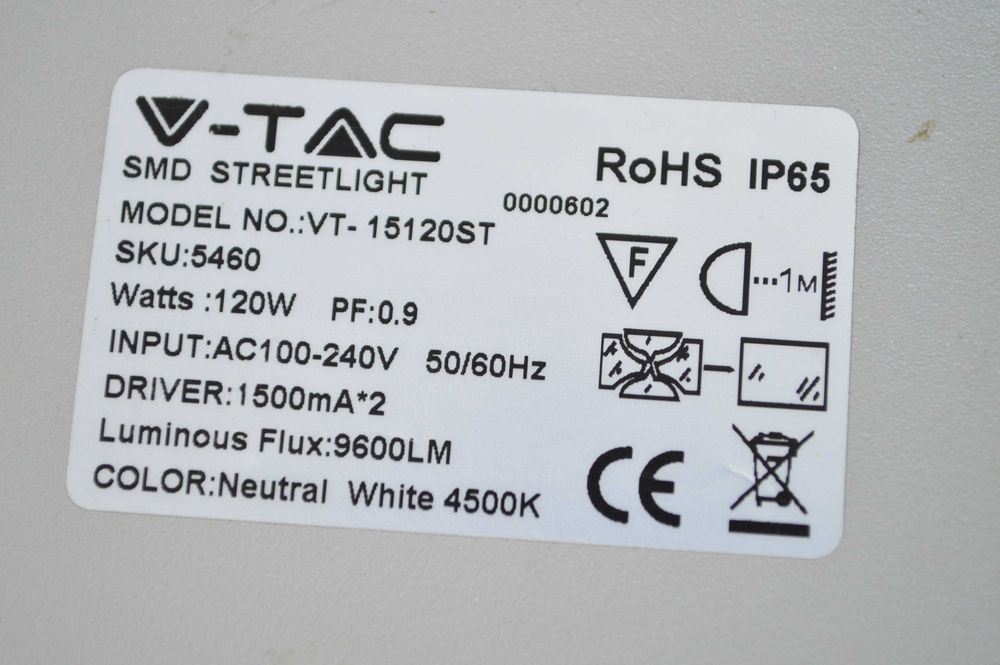 Улична диодна лампа прожектор V-tac 120 вата, модел vt-15120st