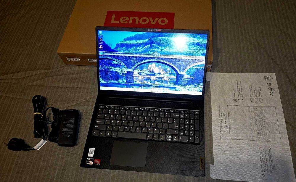 Laptop Lenovo Lenovo V15 G4 AMN cu procesor AMD Ryzen™ 5 7520U