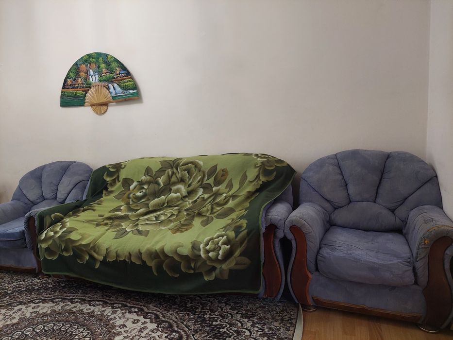 Мягкая мебель б/у раздвижная состояние удовлетворительно