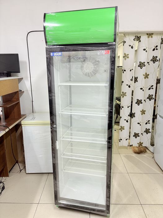 Ветринный холодильник