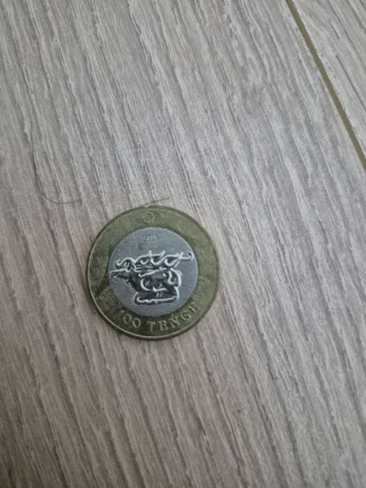 Продам коллекционные монета 100тг