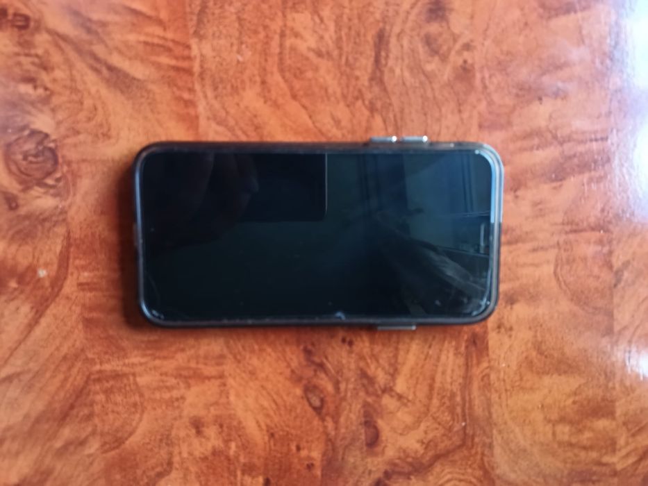 Iphone 11 , 64 GB schimb cu iph 13