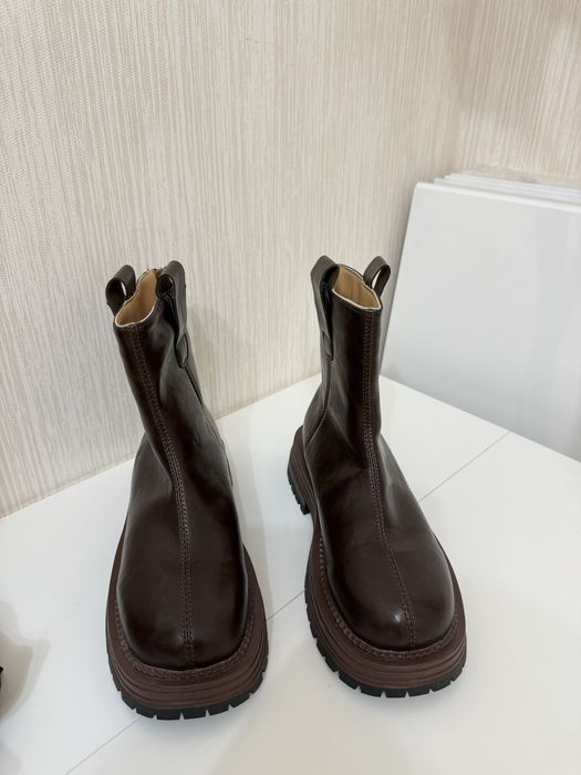 Обувь новая демисезонная. 39 размер 6000 тг