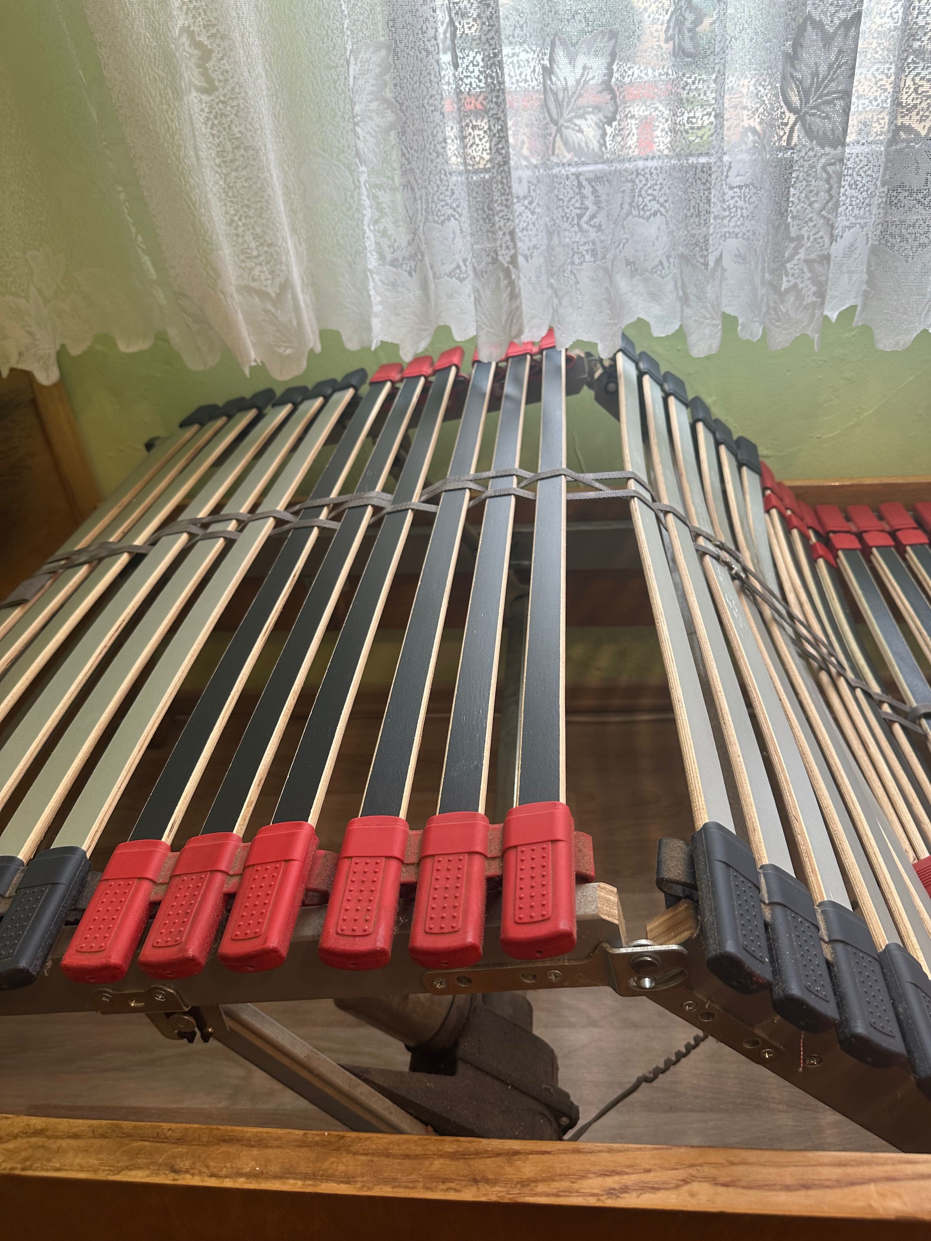 Болнично легло с регулиране на височината