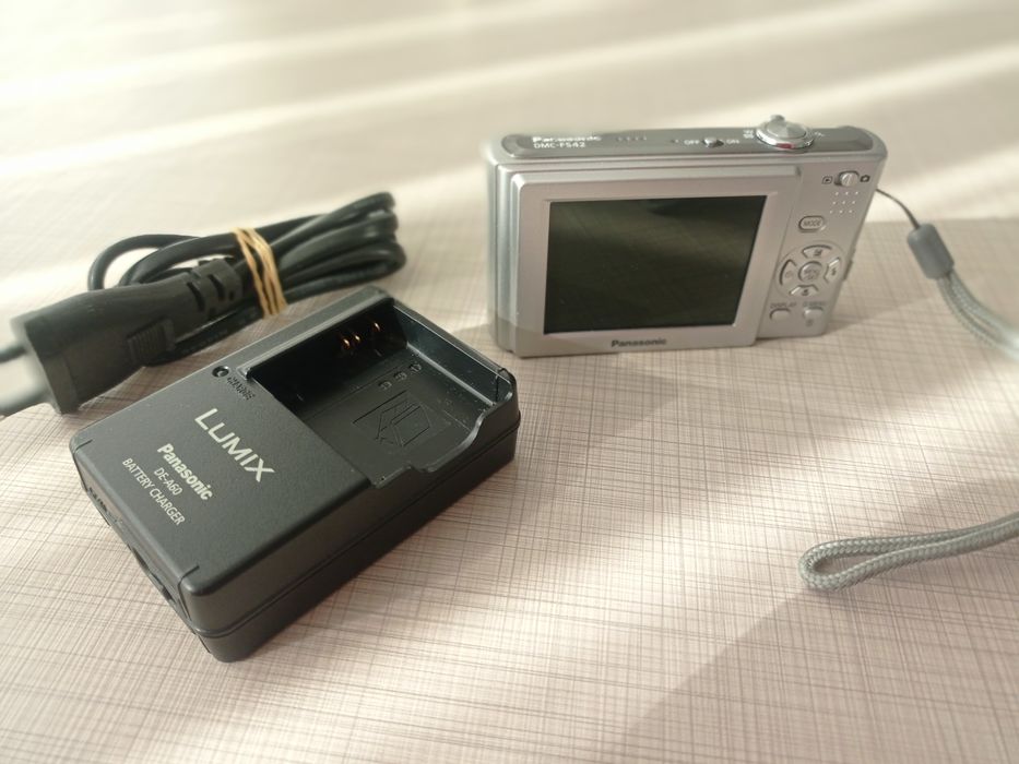 Фотоапарат Panasonic DMC-FS42