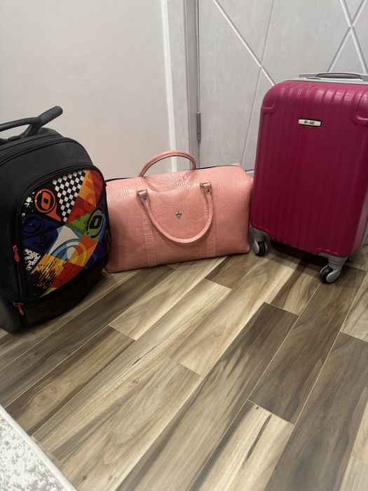 Дорожные сумки женские