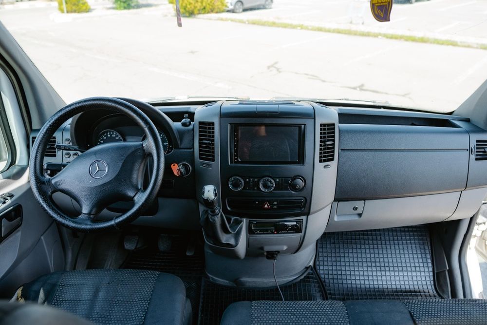 Mercedes sprinter
