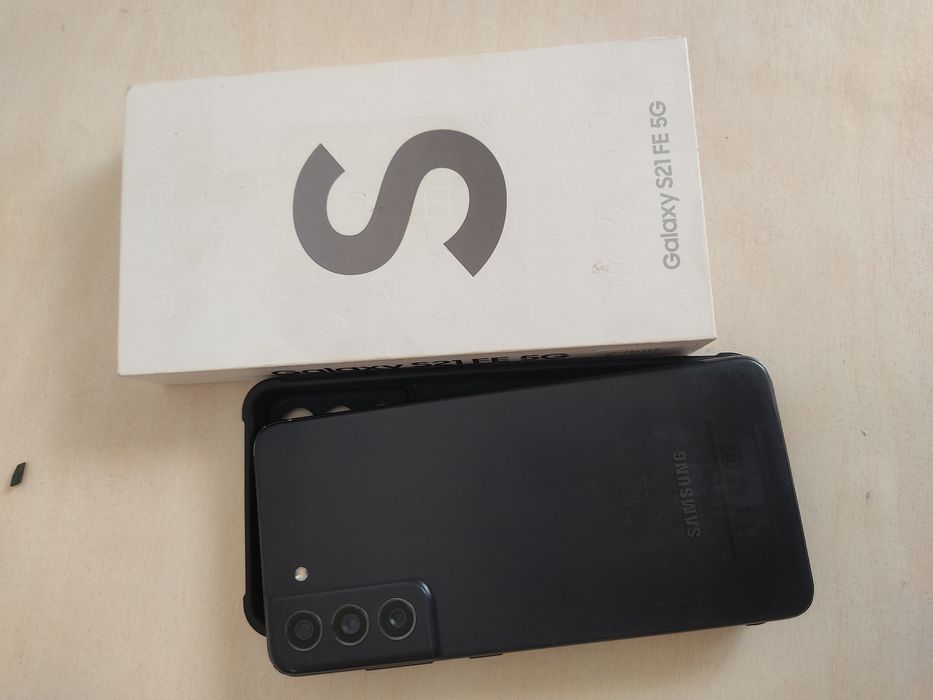 Продам Samsung galaxy S21 FE 128