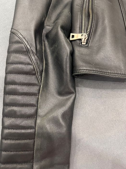 Кожено яке с яка естествен косъм от лисица