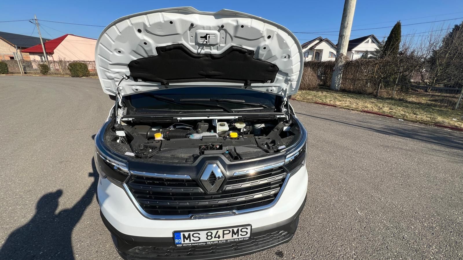 Renault Trafic 8+1 locuri – 2023 – 35.000 km – impecabila