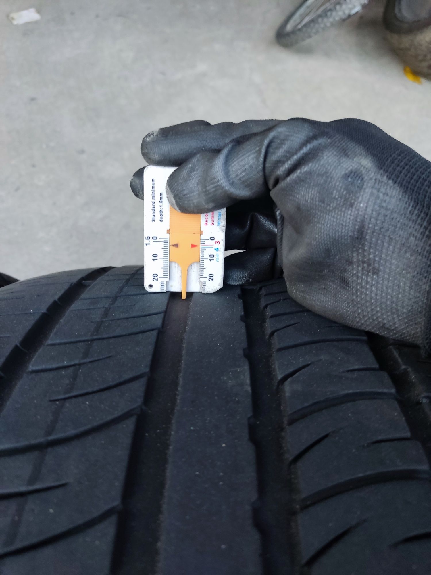 295 40 22 летни Pirelli mercedes g class