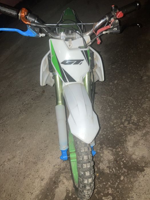 Cross 49 cc utilizat