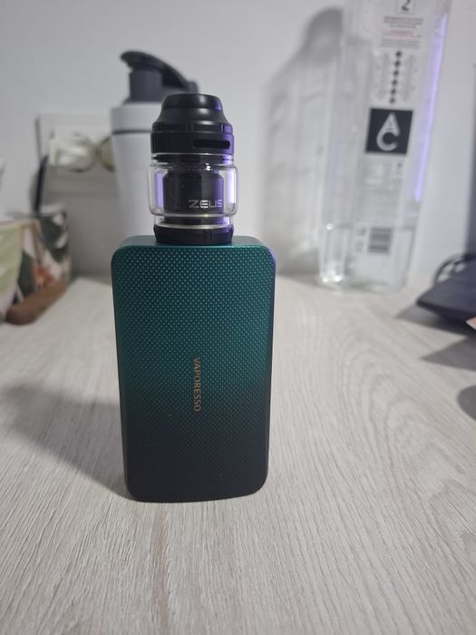 Vand kit tigara electronica Vaporesso Gen 220W + atomizor Zeus