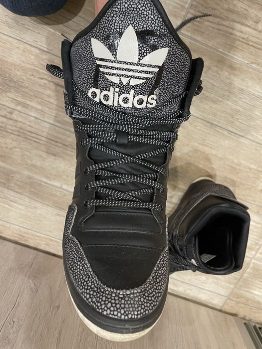 Кецове Adidas номер 39