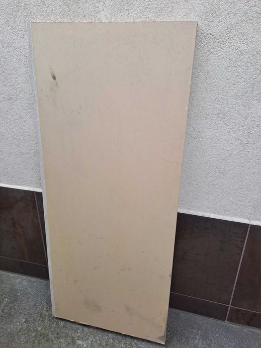 Продавам кухненски плот, нов, размер - 138/60/3,8