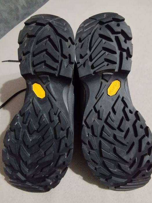 Bocanci trekking Lowa Ronco gtx