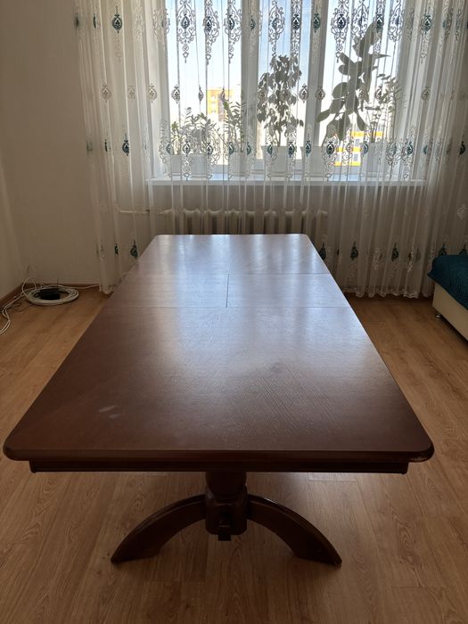 Стол качественный