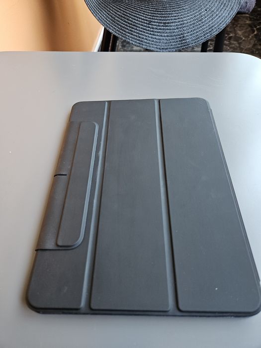 Vând ipad air 11 M2
