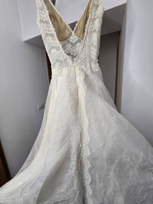 Rochie de mireasă, designer Aura Dumitru