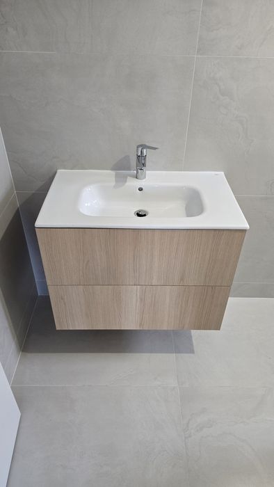 Chiuveta Roca + Dulap baie pe comandă