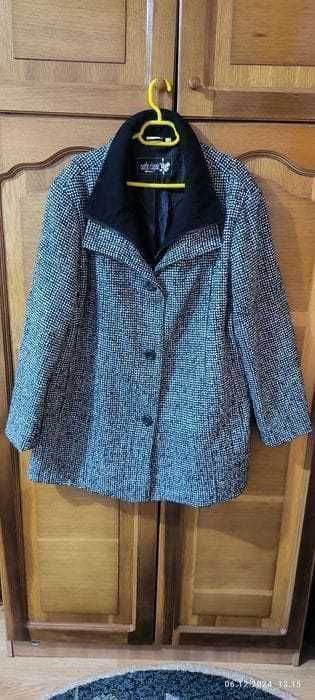 Vând  palton dama