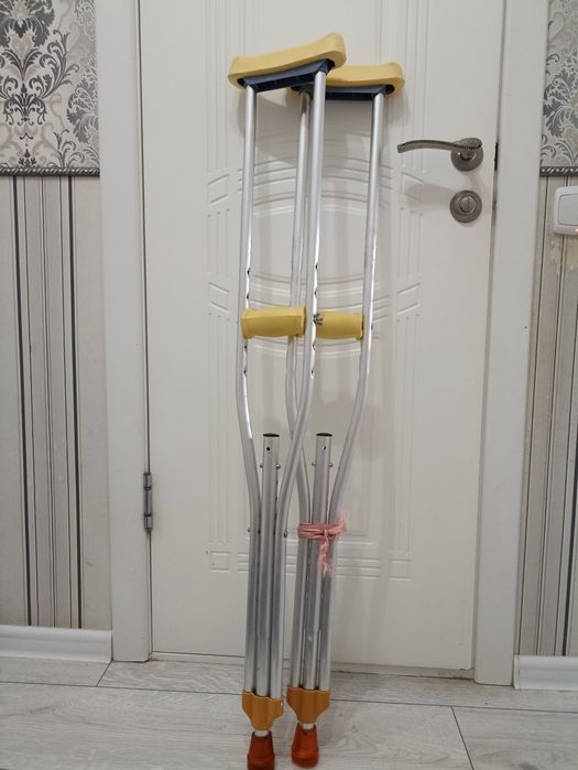 Продам костыли б/у