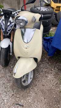 Електрически скутер IQ Florenz