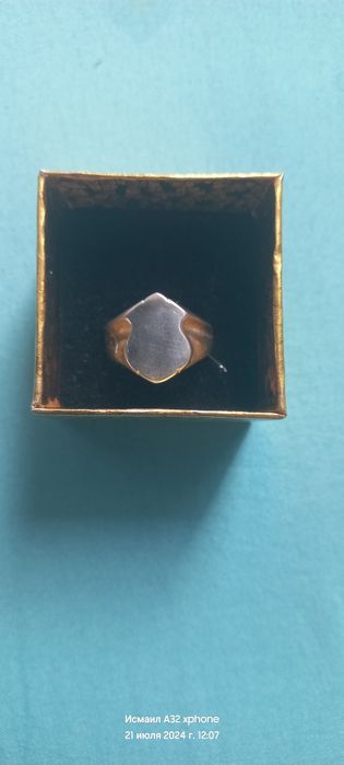 Продам серебро новая колечко